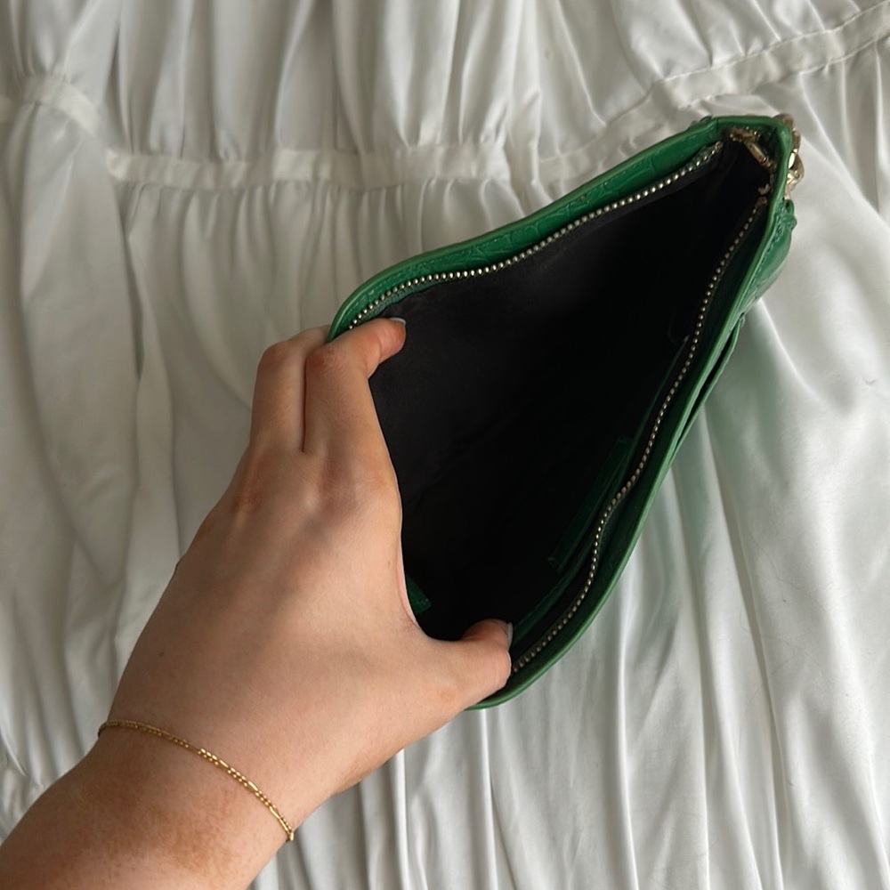 Zara Green Chain Purse - Picture 3 of 3